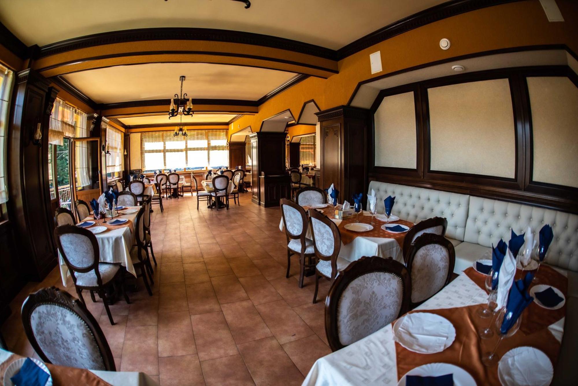 Băile Olăneşti Hotel Trei Brazi מראה חיצוני תמונה