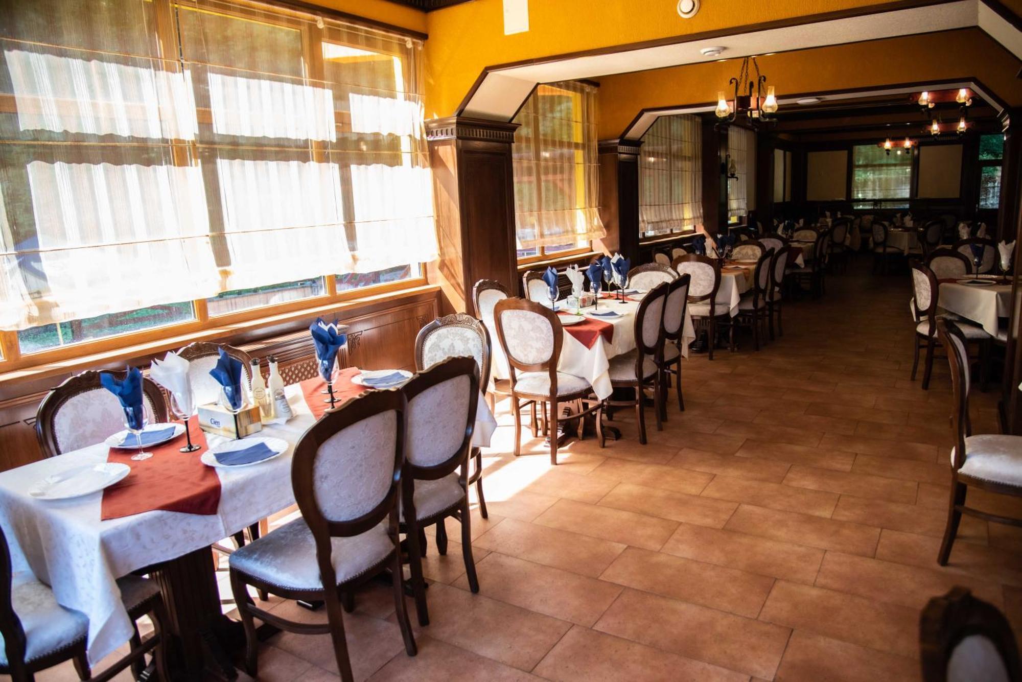 Băile Olăneşti Hotel Trei Brazi מראה חיצוני תמונה