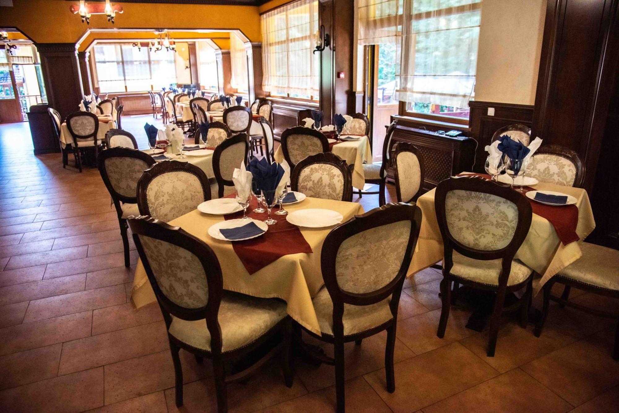 Băile Olăneşti Hotel Trei Brazi מראה חיצוני תמונה